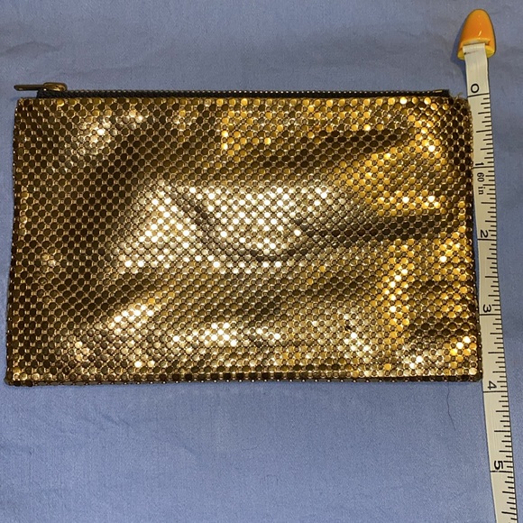 Vintage WHITING & DAVIS Gold Mesh Coin Purse - Picture 3 of 5